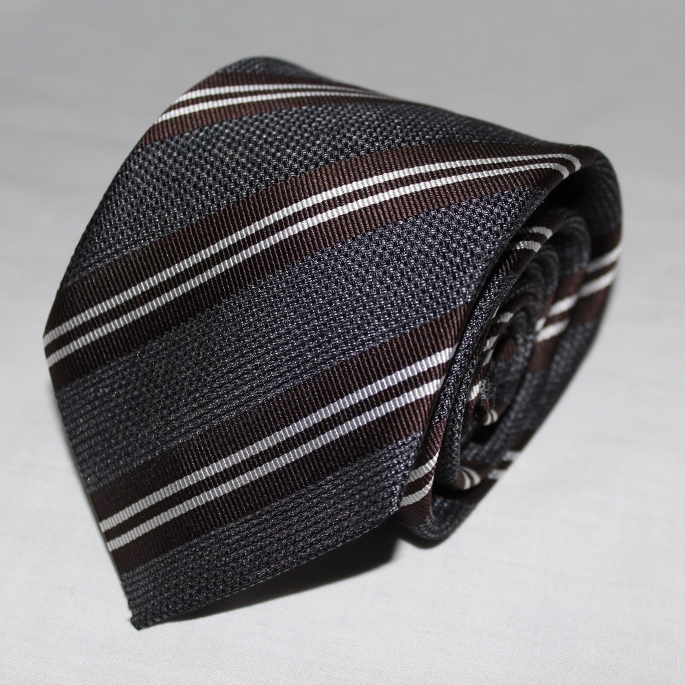 Armani Collezioni grey silk tie